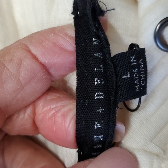 ANTHROPOLOGY‎ JANE & DELANCEY, Hoodie top, ribbed. Size large. Tie - Picture 8 of 11